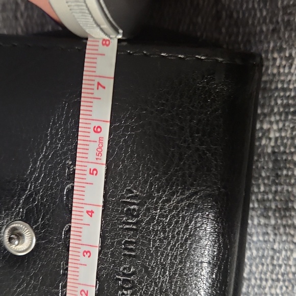PRE-OWNED GENUINE GUCCI WOOMENS WALLET. - Picture 7 of 8
